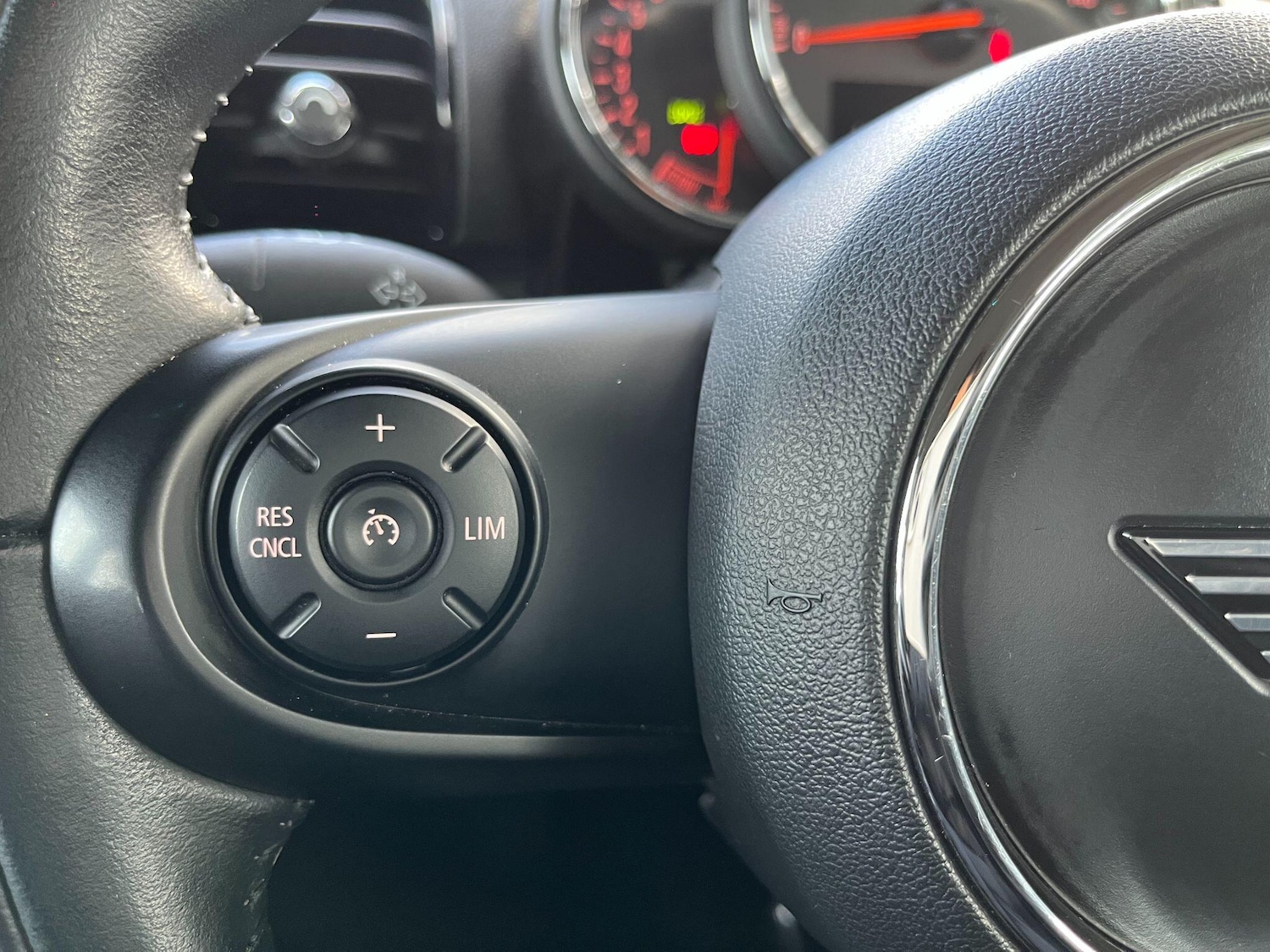 Used MINI Clubman 2019 for sale - 76832293: Photo 39