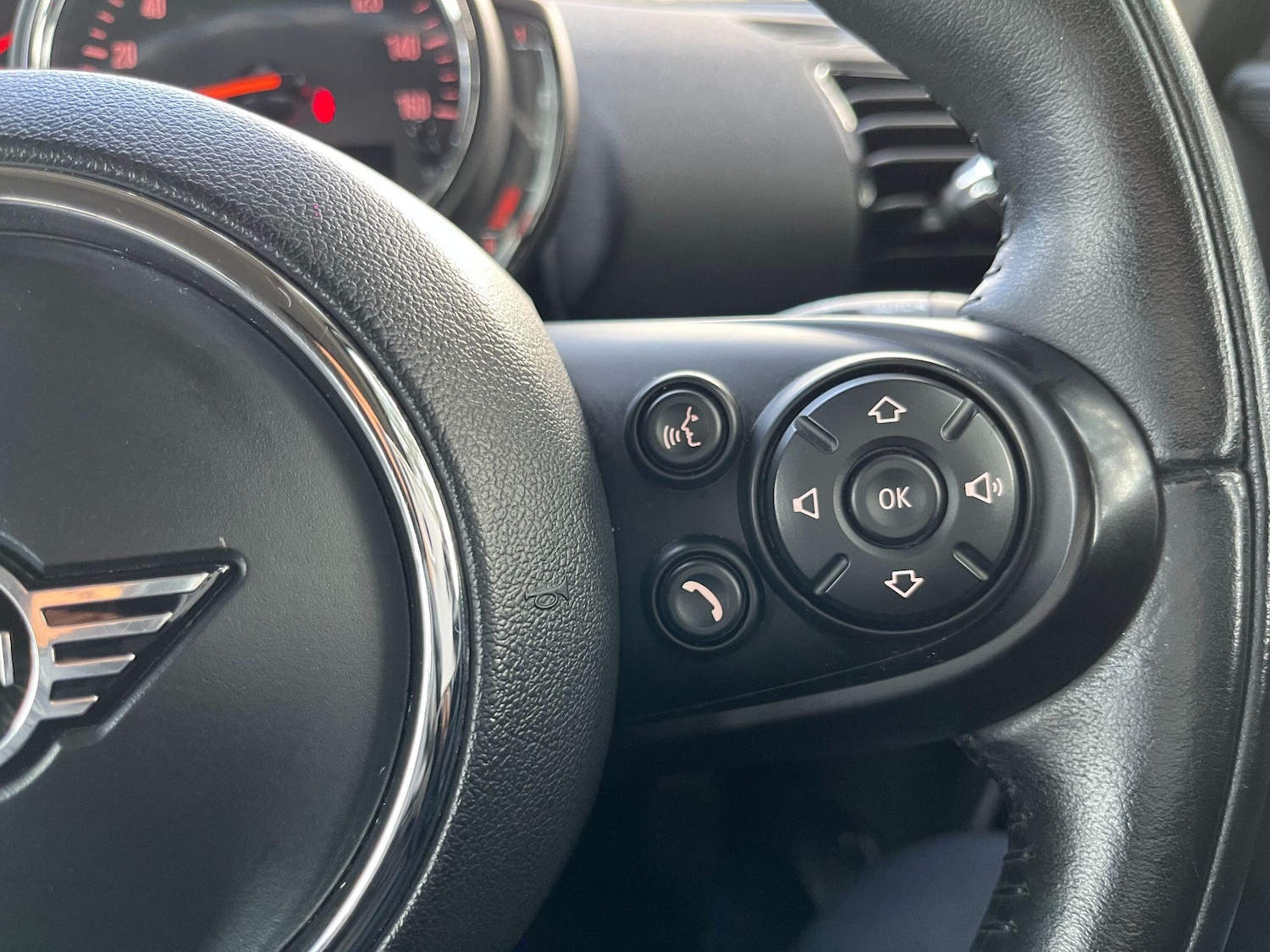Used MINI Clubman 2019 for sale - 76832293: Photo 40