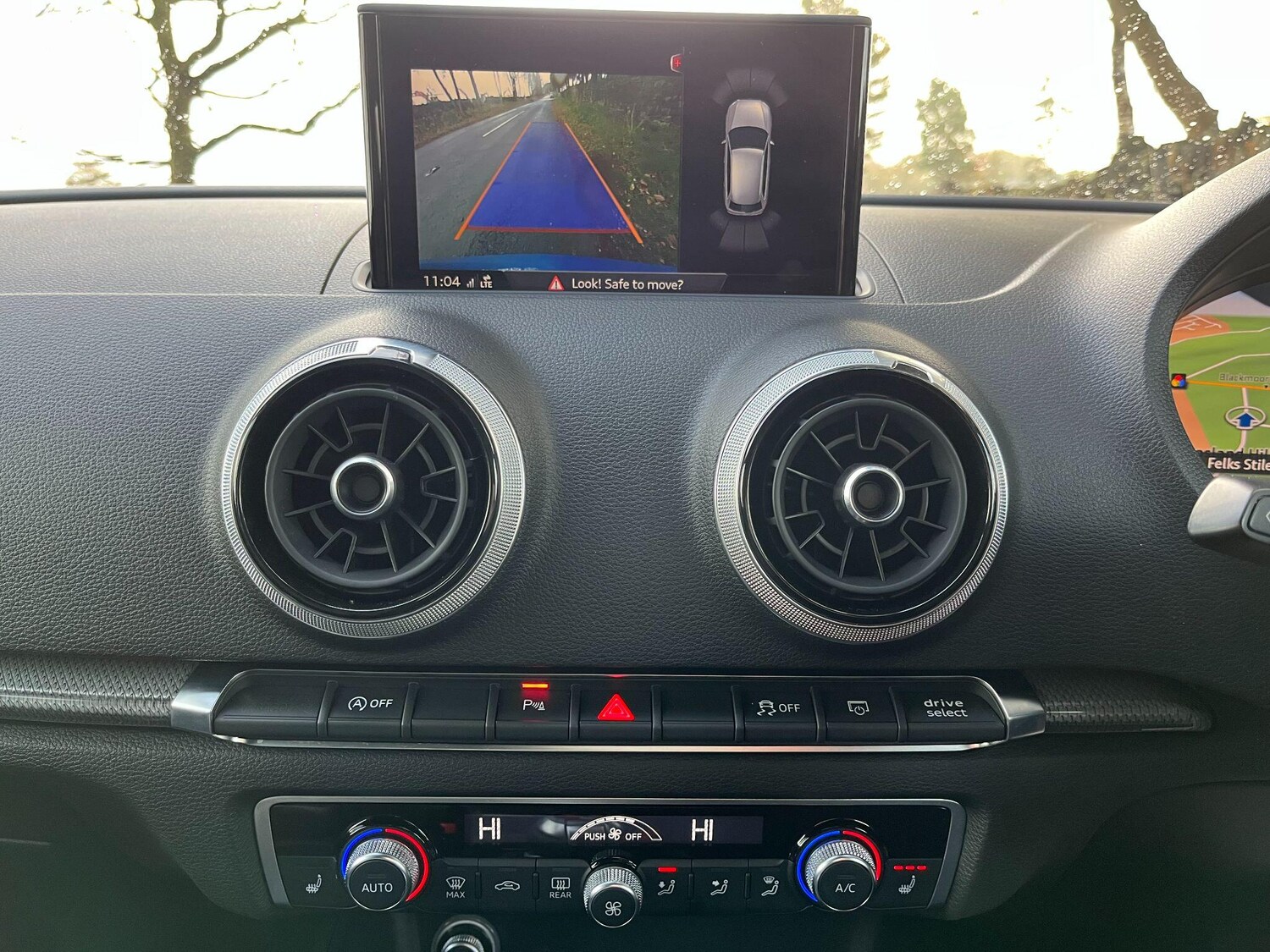 Used Audi RS3 2017 for sale - 76703649: Photo 32