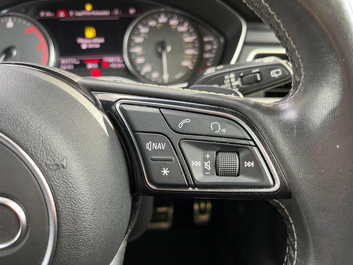 Used Audi A4 2018 for sale - 76703640: Photo 41