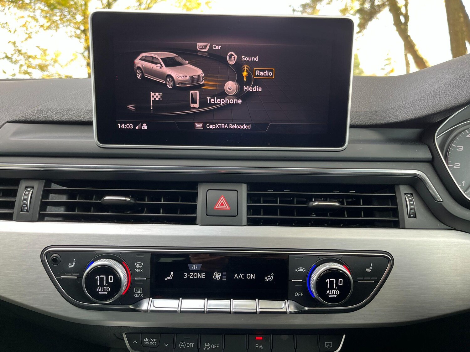 Used Audi A4 2018 for sale - 76703640: Photo 43