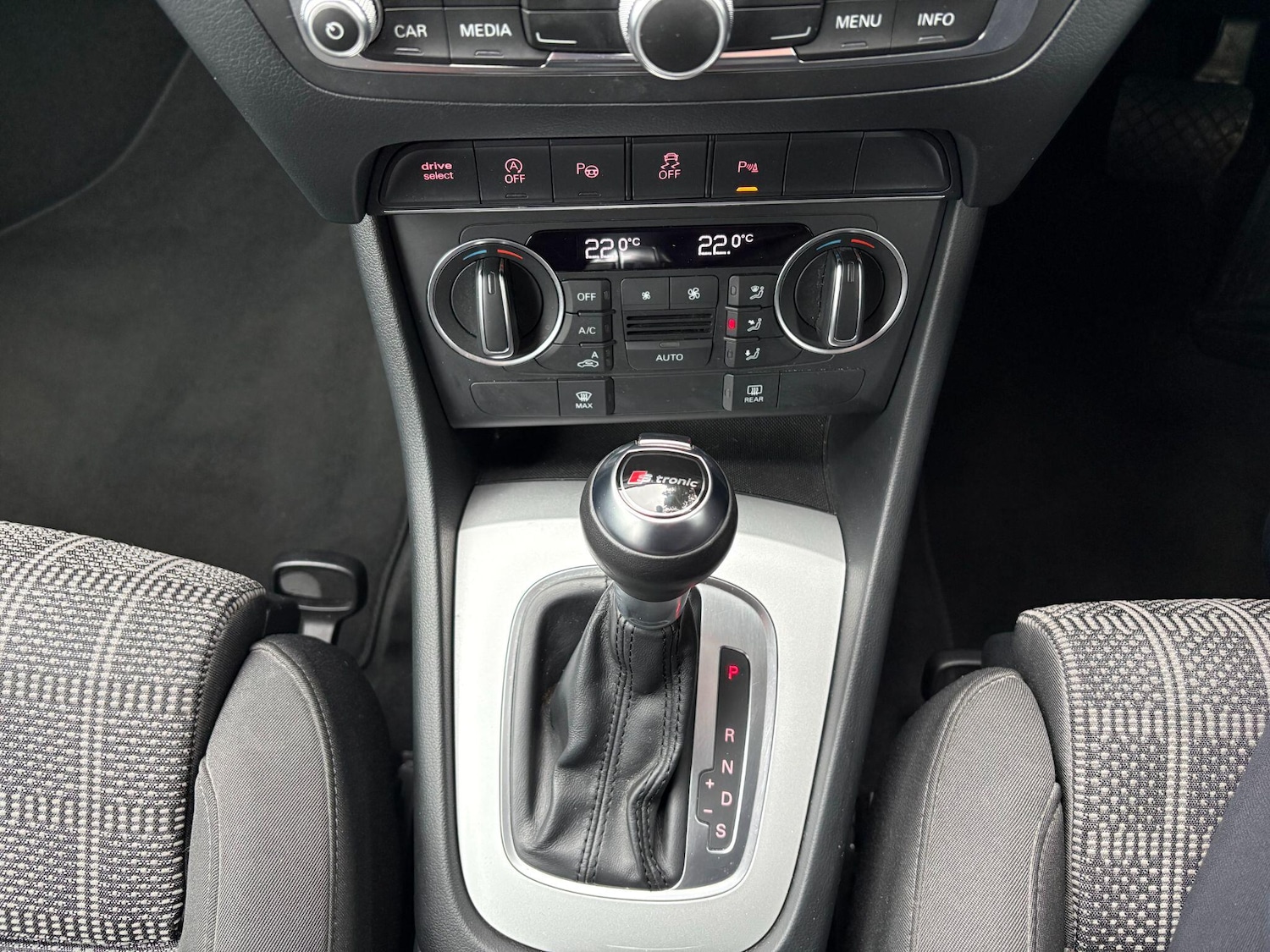 Used Audi Q3 2017 for sale - 77585996: Photo 36