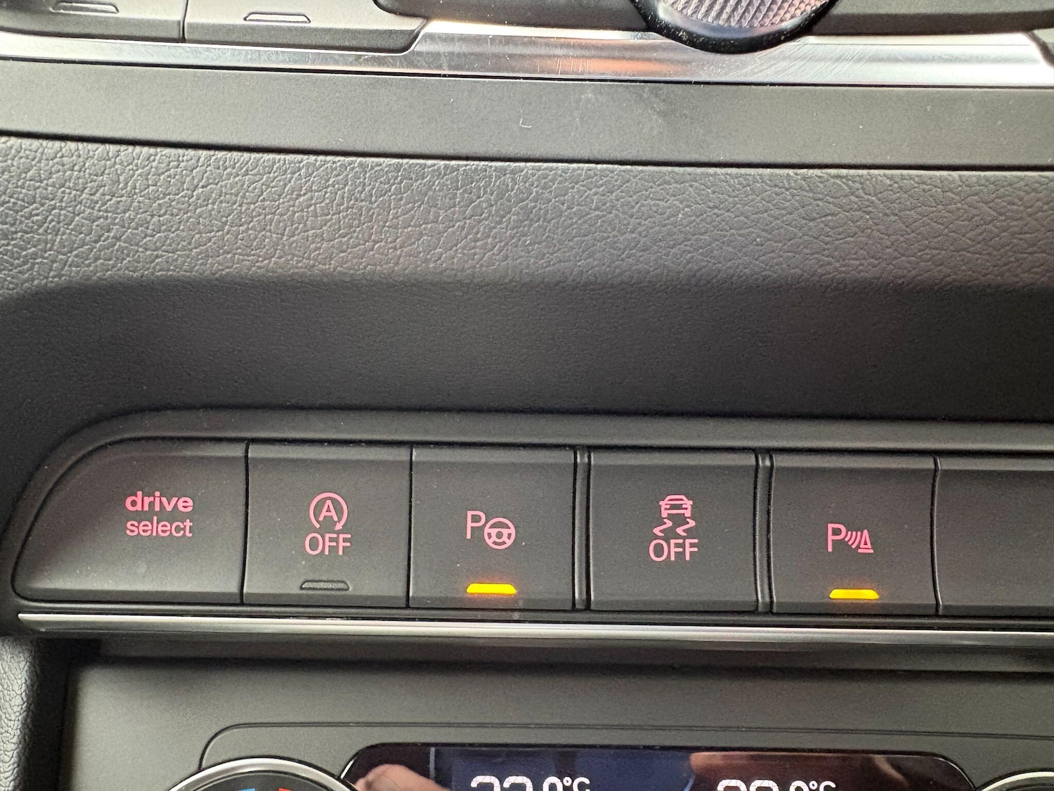 Used Audi Q3 2017 for sale - 77585996: Photo 43