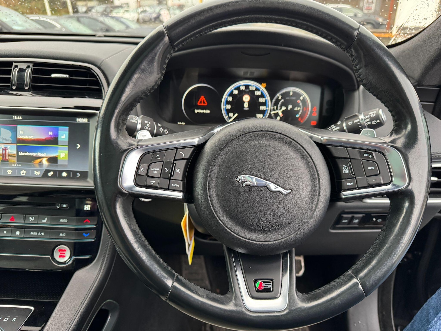 Used Jaguar F-Pace 2016 for sale - 78047026: Photo 33