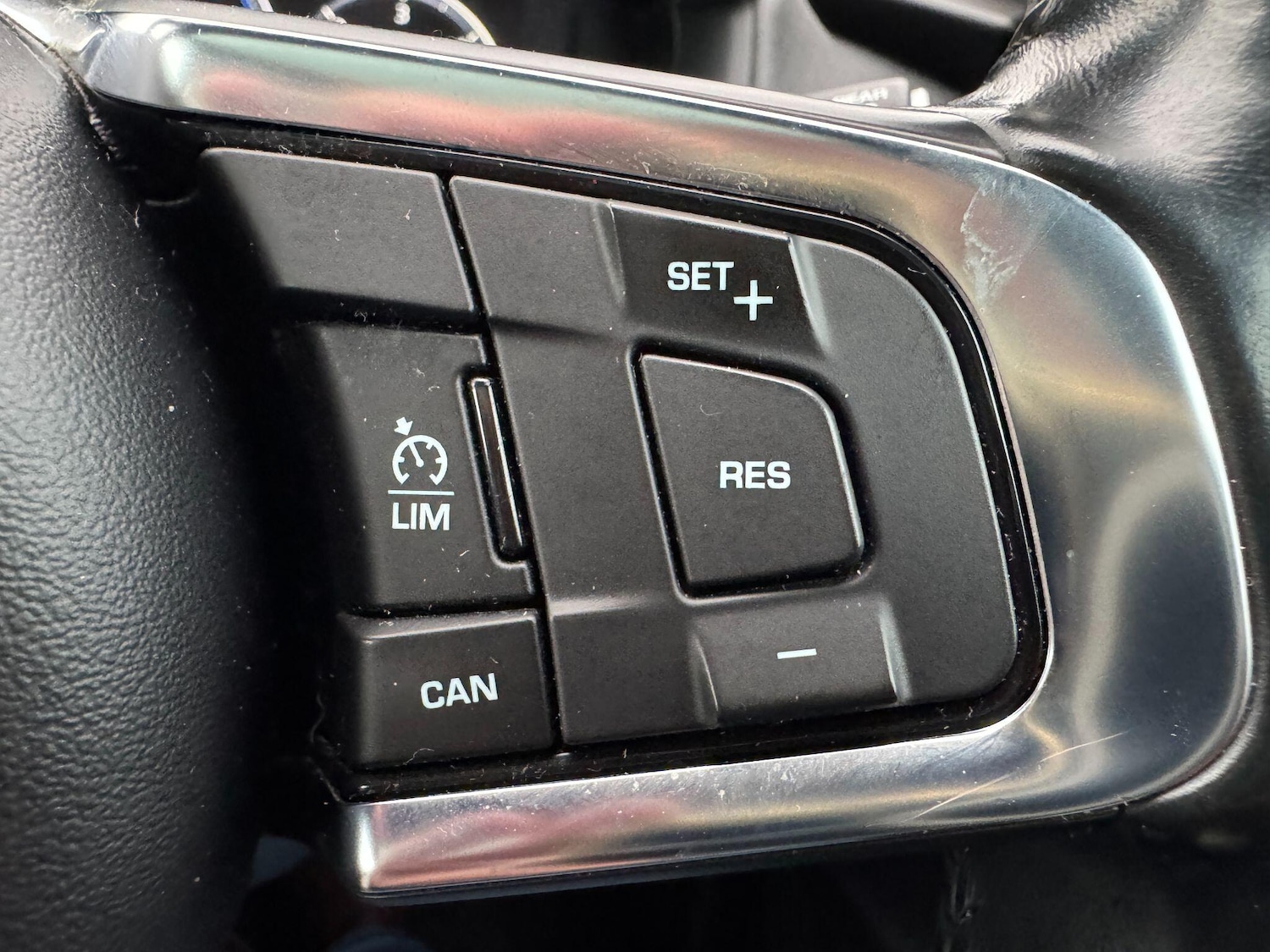 Used Jaguar F-Pace 2016 for sale - 78047026: Photo 40