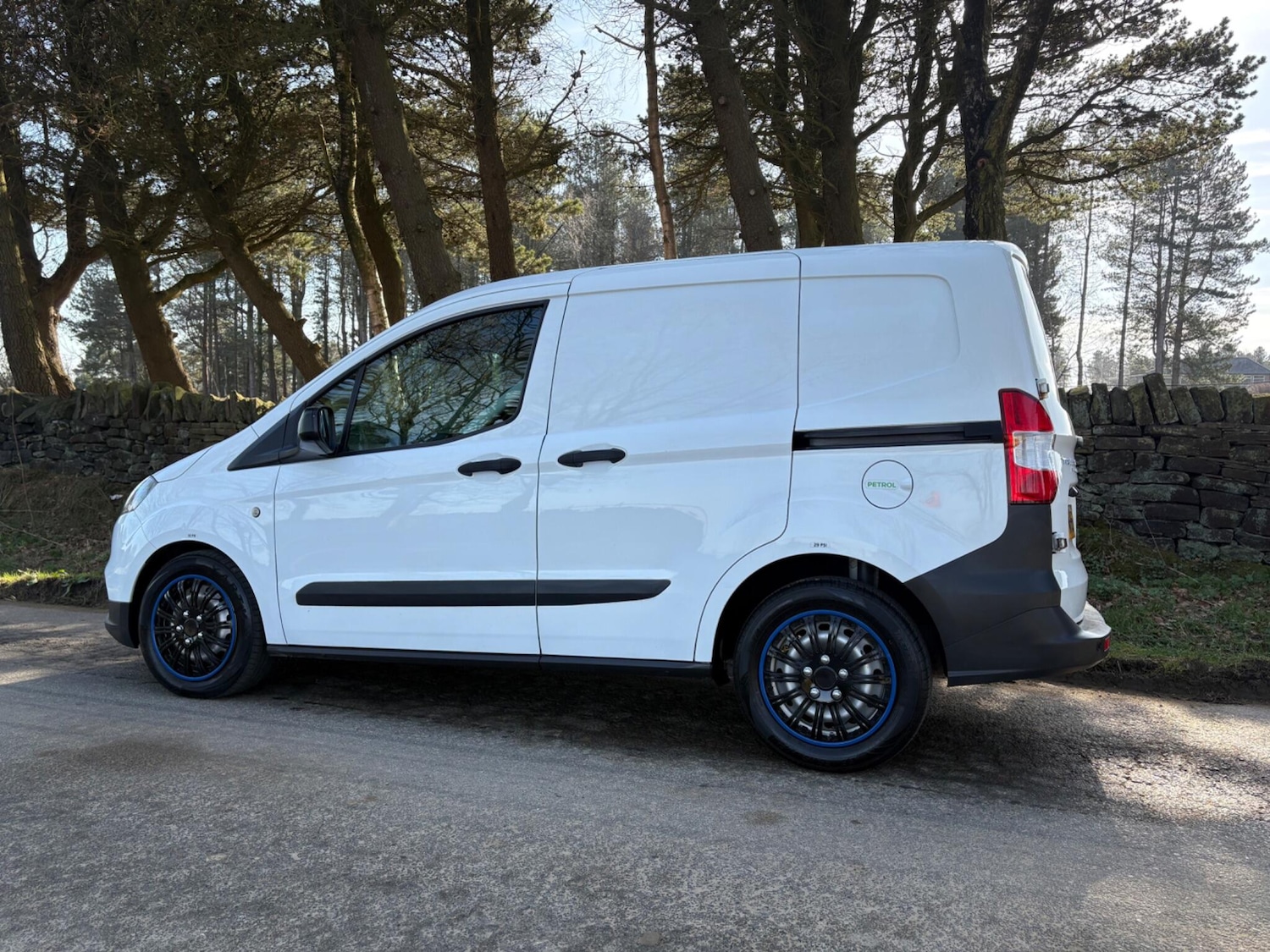 Used Ford Transit Courier 2020 for sale - 78073168: Photo 14