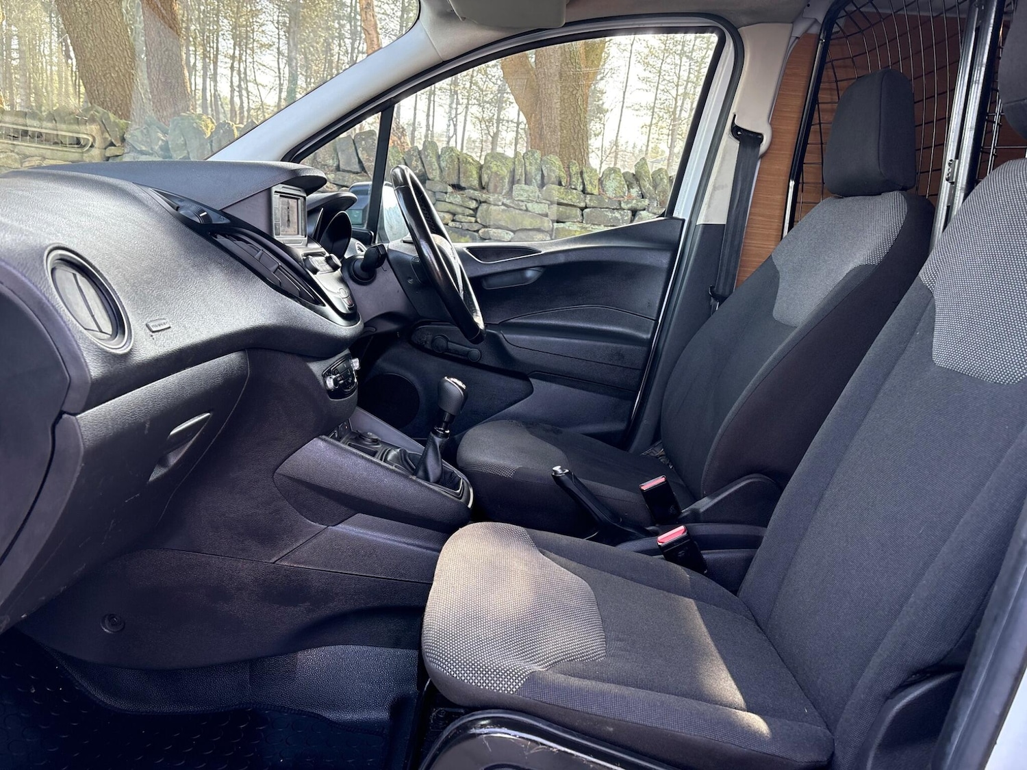 Used Ford Transit Courier 2020 for sale - 78073168: Photo 21