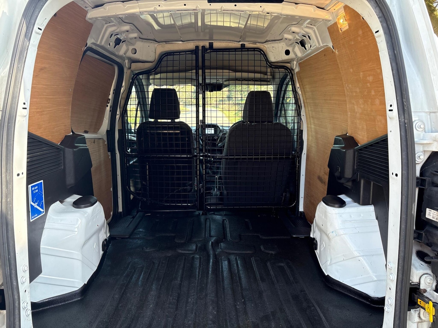 Used Ford Transit Courier 2020 for sale - 78073168: Photo 28