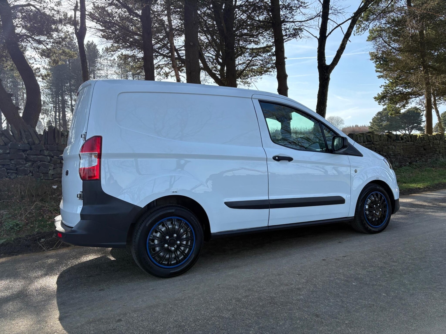 Used Ford Transit Courier 2020 for sale - 78073168: Photo 5