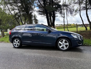 Used Volvo V60 2012 for sale - 78548514: Photo