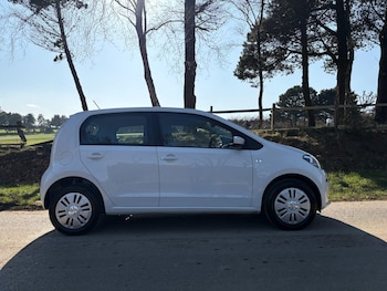 Used Volkswagen up! 2016 for sale - 77722998: Photo