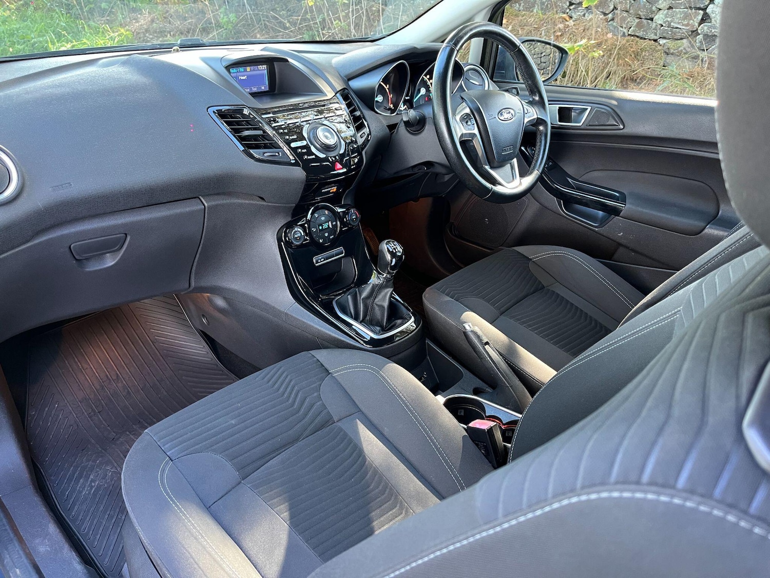 Used Ford Fiesta 2015 for sale - 77155354: Photo 21