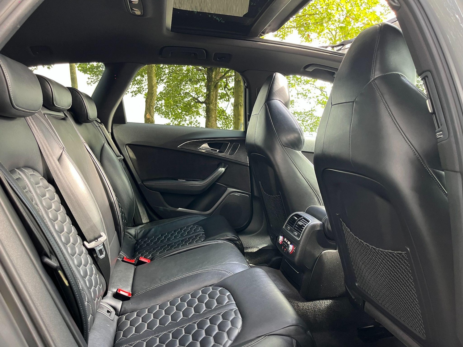 Used Audi RS6 2015 for sale - 77060300: Photo 28