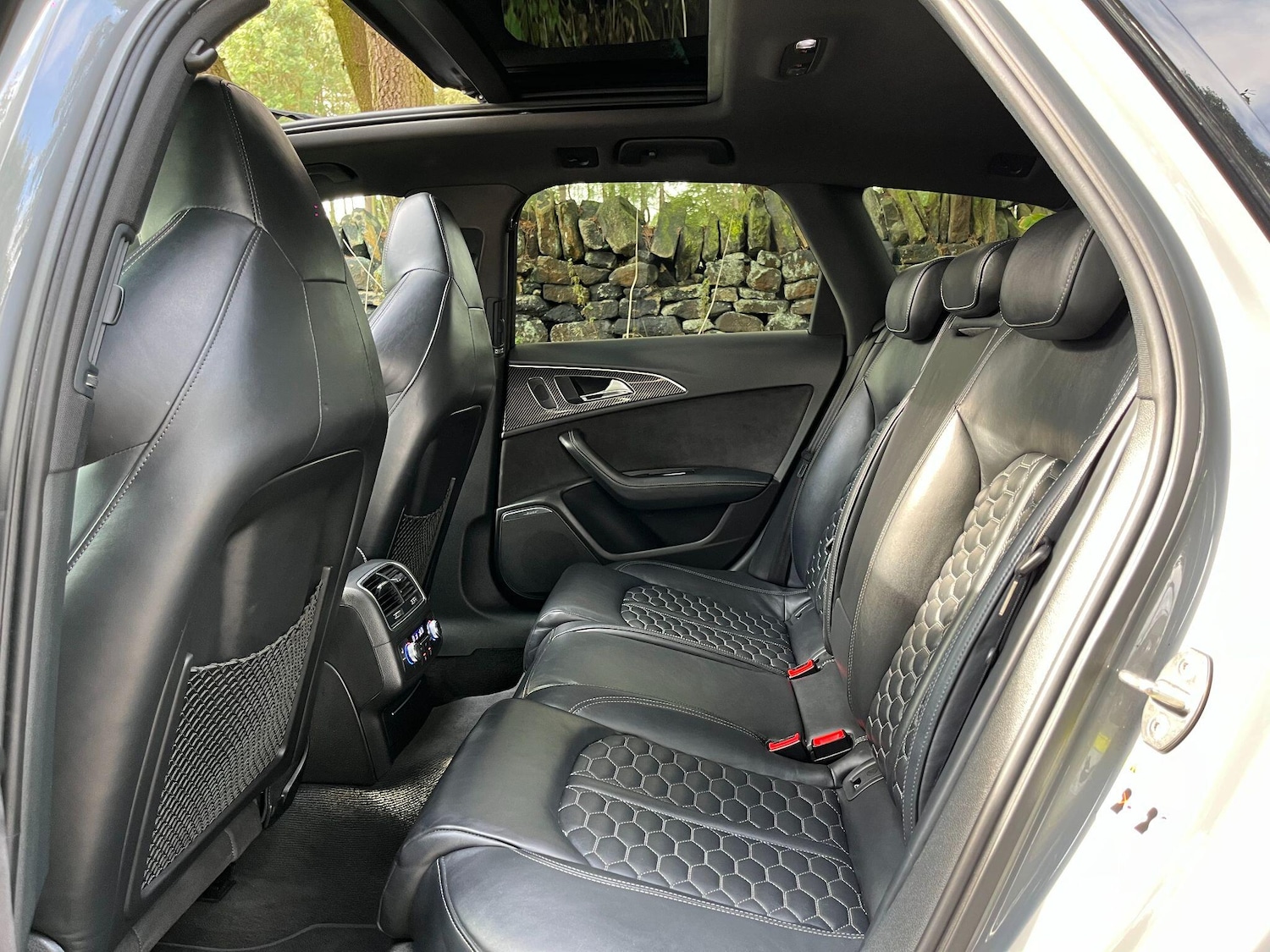 Used Audi RS6 2015 for sale - 77060300: Photo 31