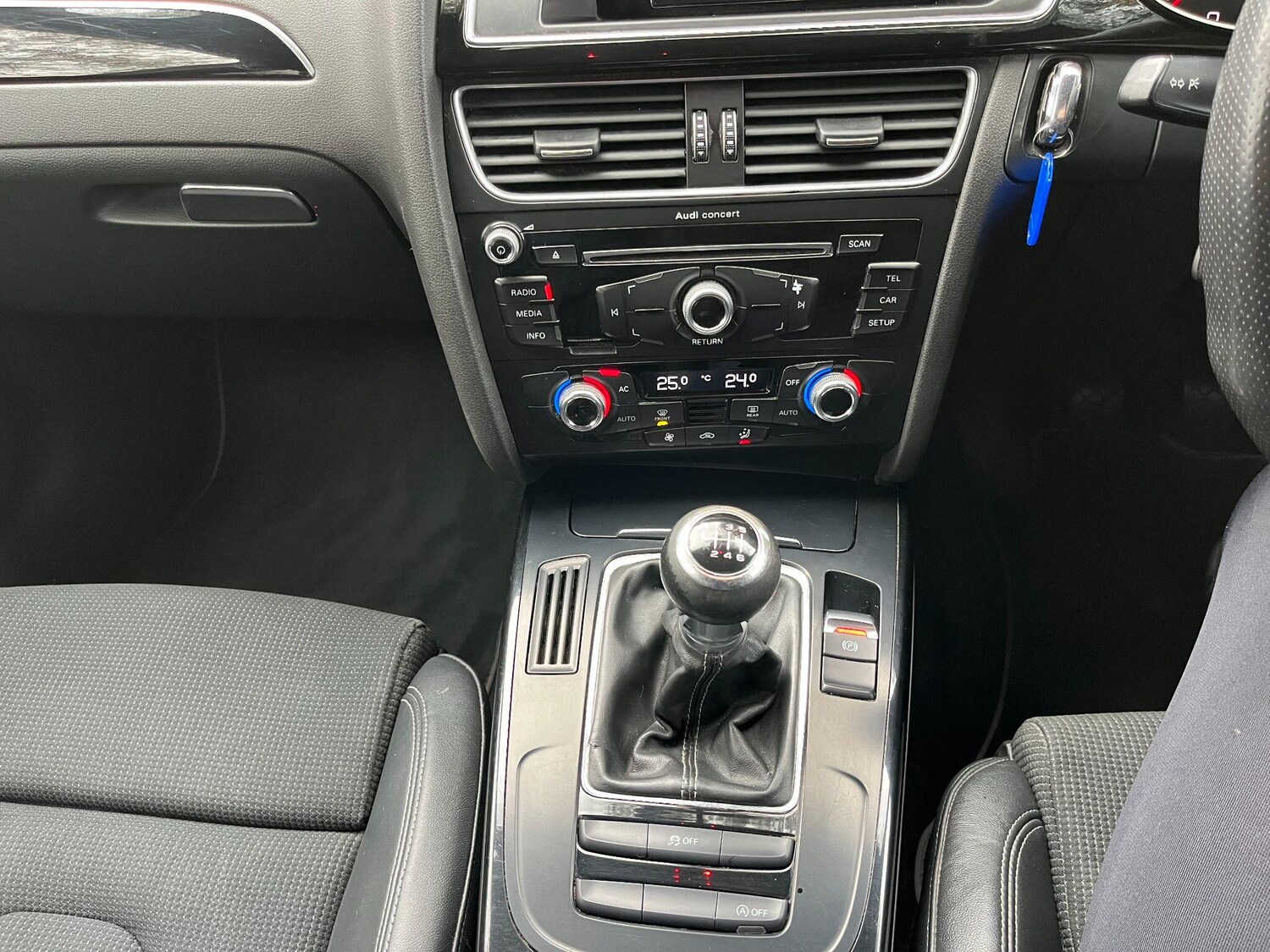 Used Audi A4 2013 for sale - 76703652: Photo 33