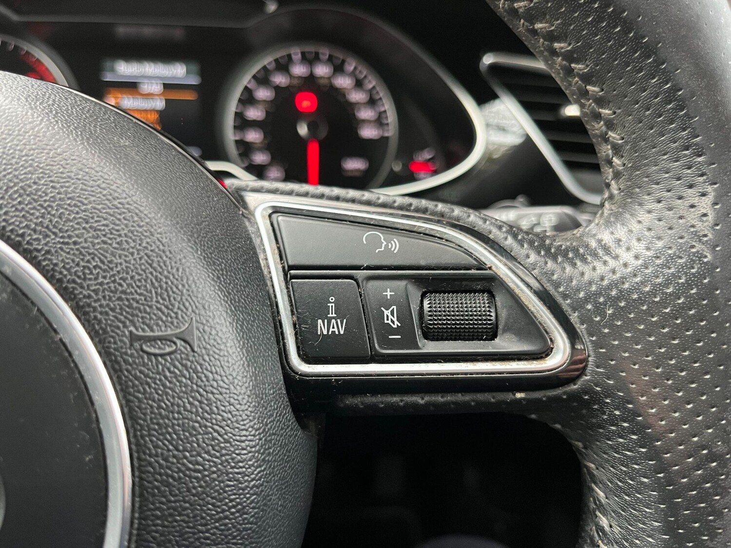 Used Audi A4 2013 for sale - 76703652: Photo 36