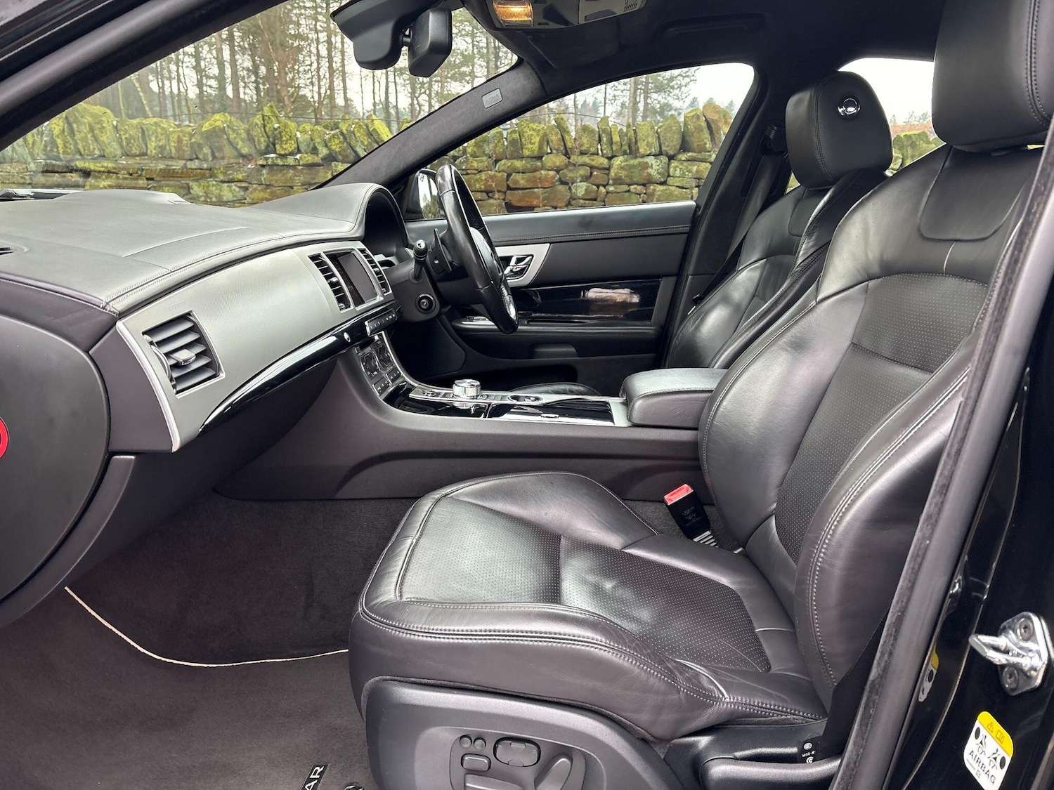 Used Jaguar XF 2015 for sale - 77109398: Photo 20