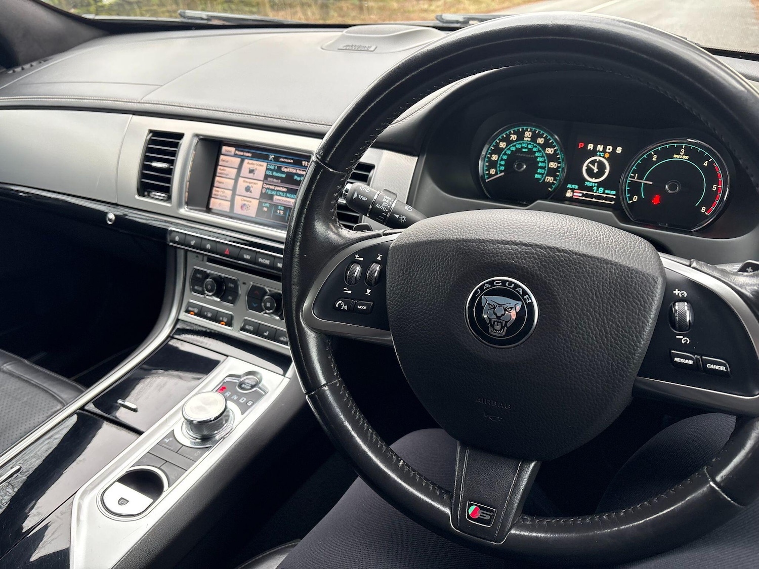 Used Jaguar XF 2015 for sale - 77109398: Photo 31