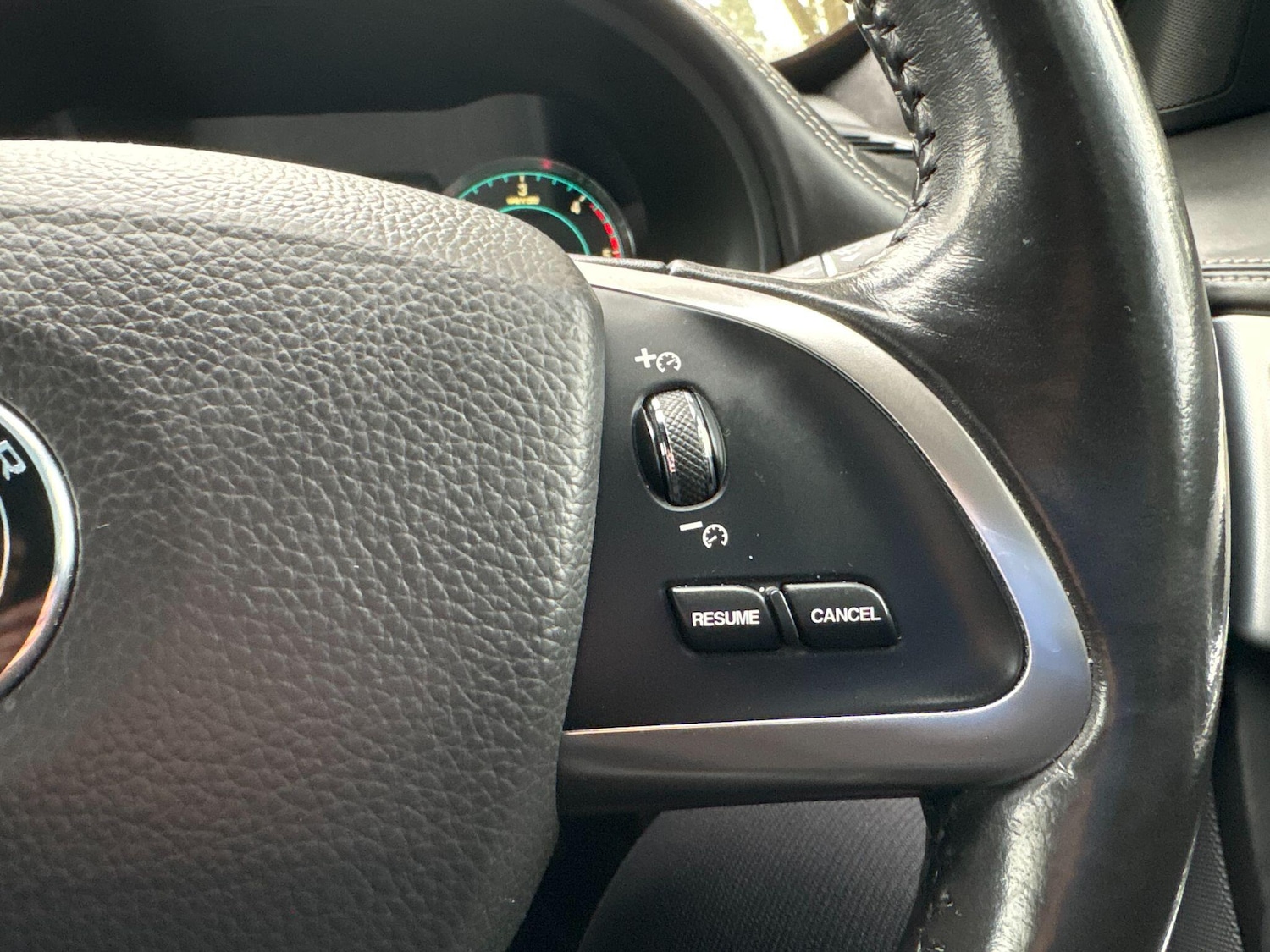 Used Jaguar XF 2015 for sale - 77109398: Photo 38