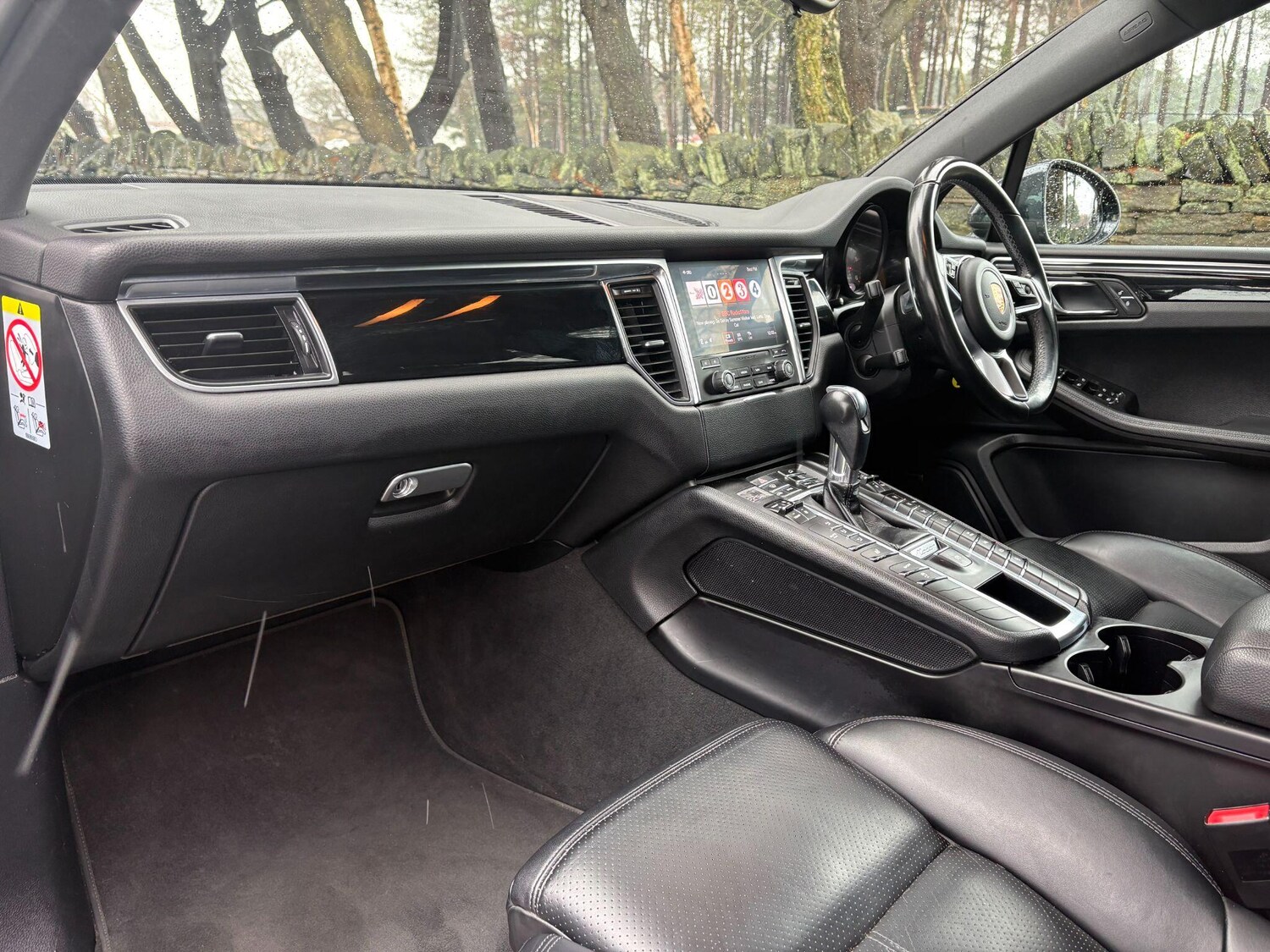 Used Porsche Macan 2018 for sale - 77537473: Photo 21