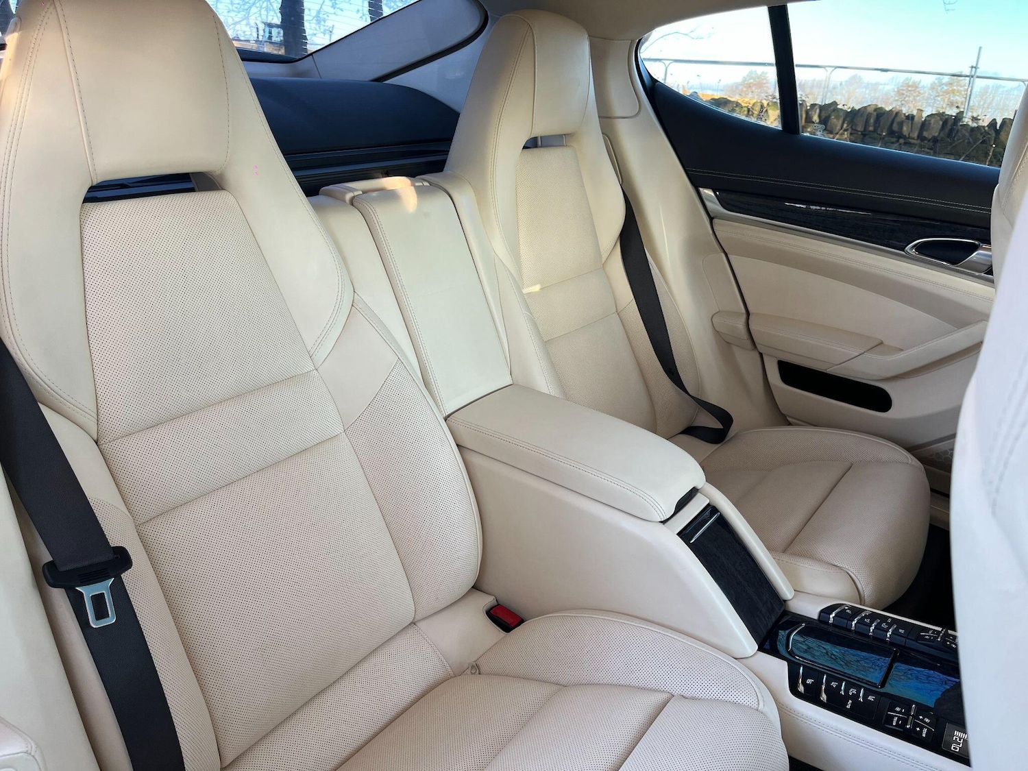 Used Porsche Panamera for sale - 76772189: Photo 28
