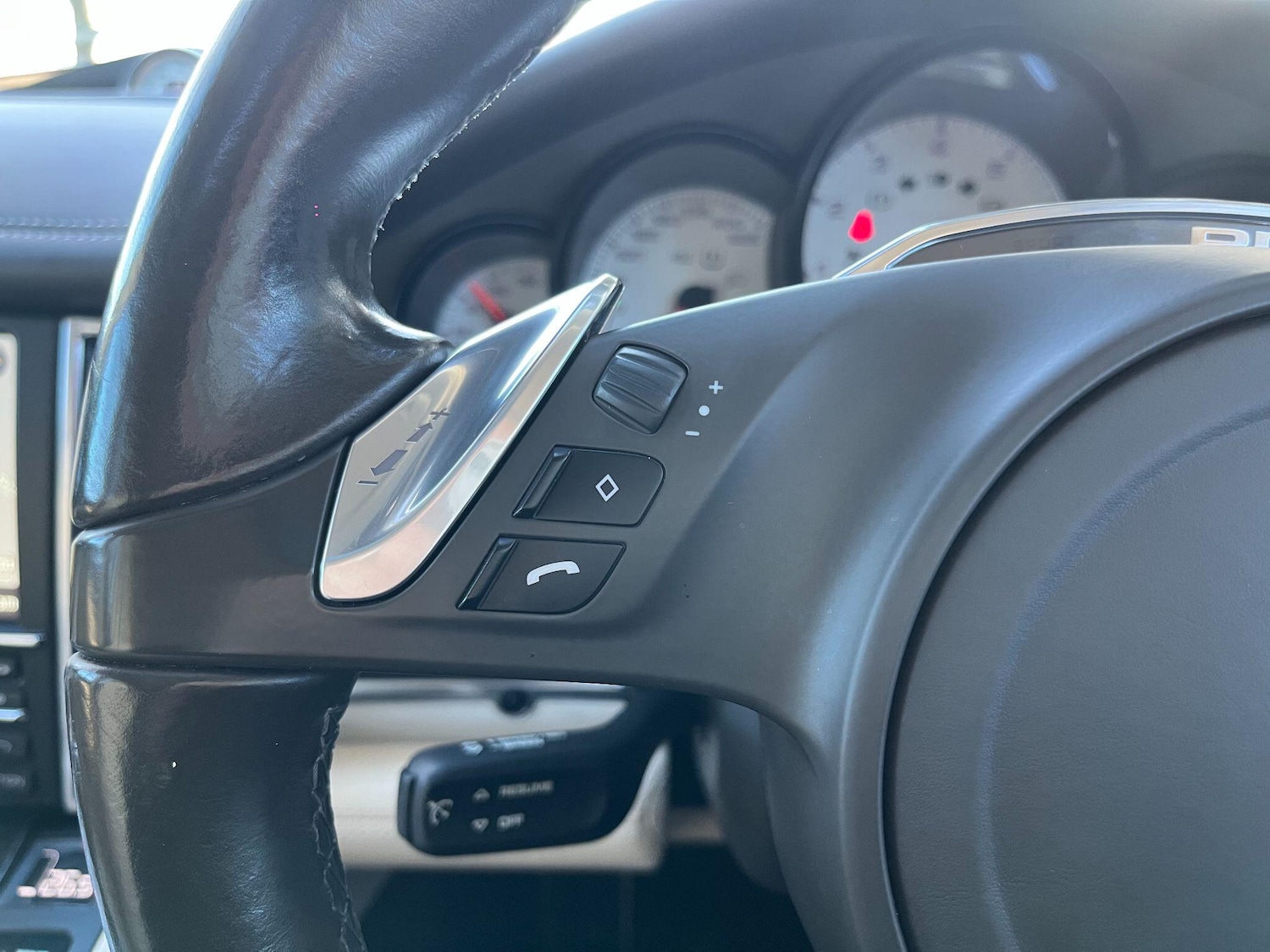 Used Porsche Panamera for sale - 76772189: Photo 35