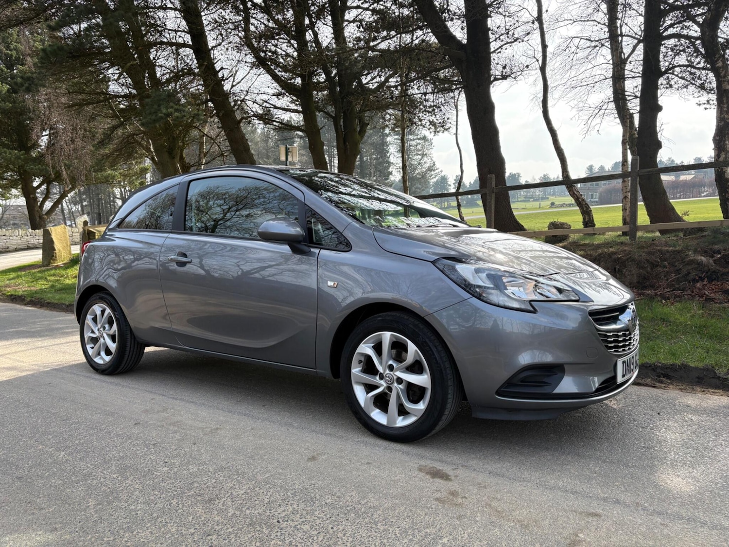 Used Vauxhall Corsa for sale - 77957331: Photo 2