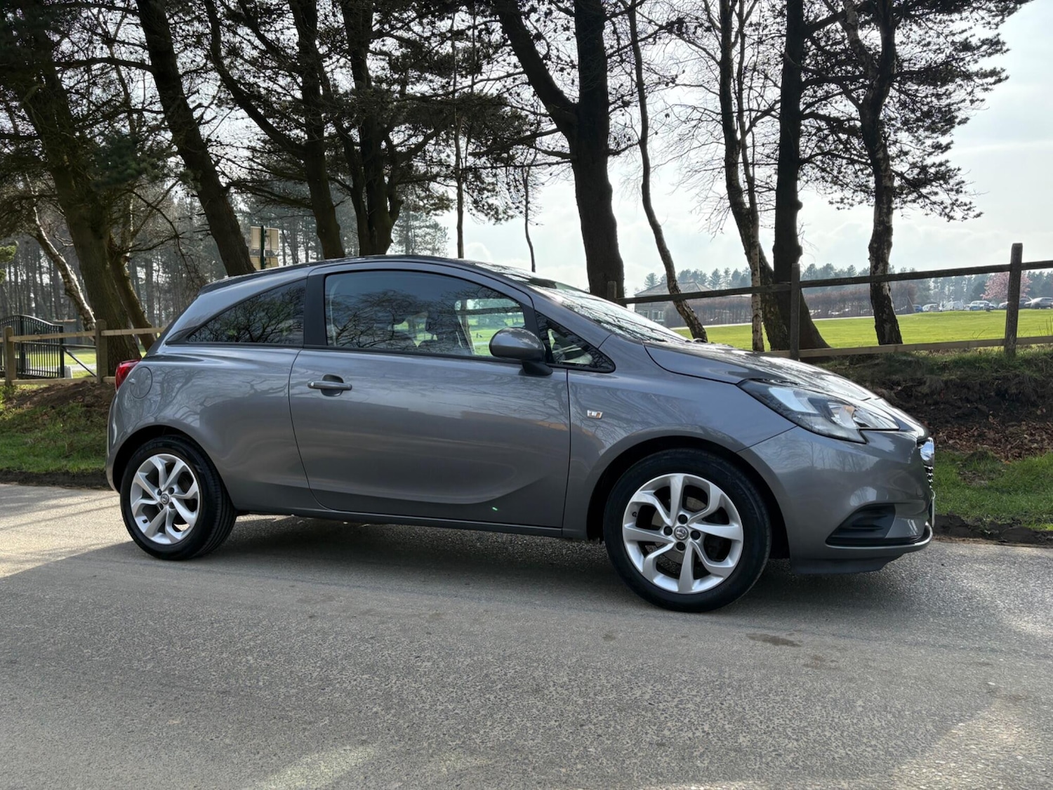 Used Vauxhall Corsa for sale - 77957331: Photo 3