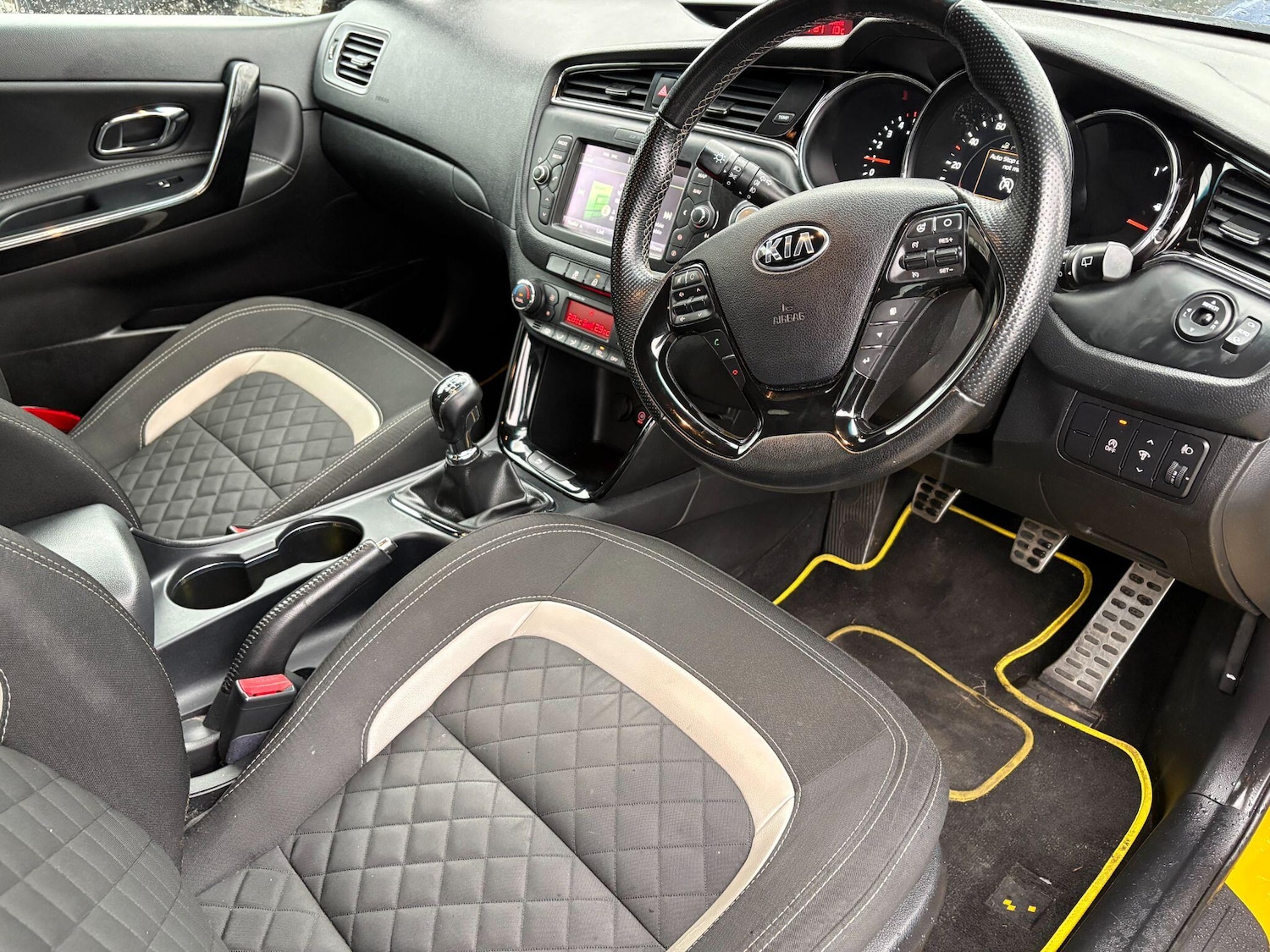 Used Kia Ceed 2016 for sale - 76936363: Photo 18