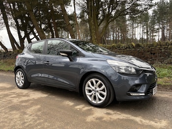 Used Renault Clio 2023 for sale - 78062876: Photo