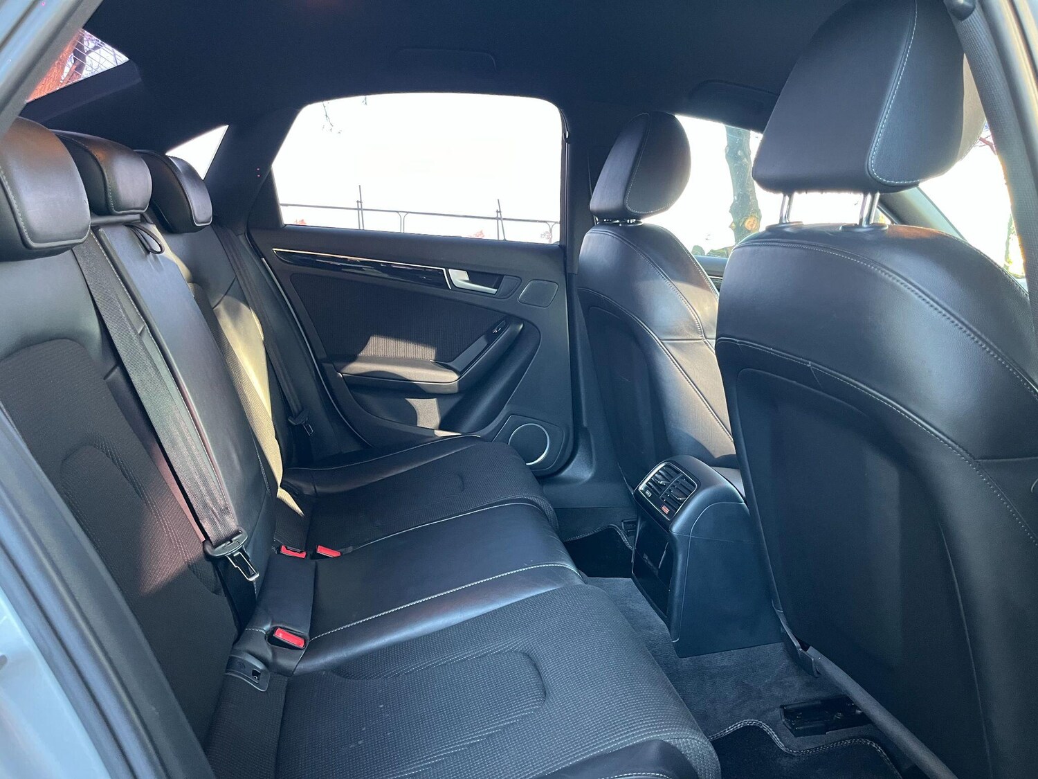 Used Audi A4 for sale - 76703639: Photo 26