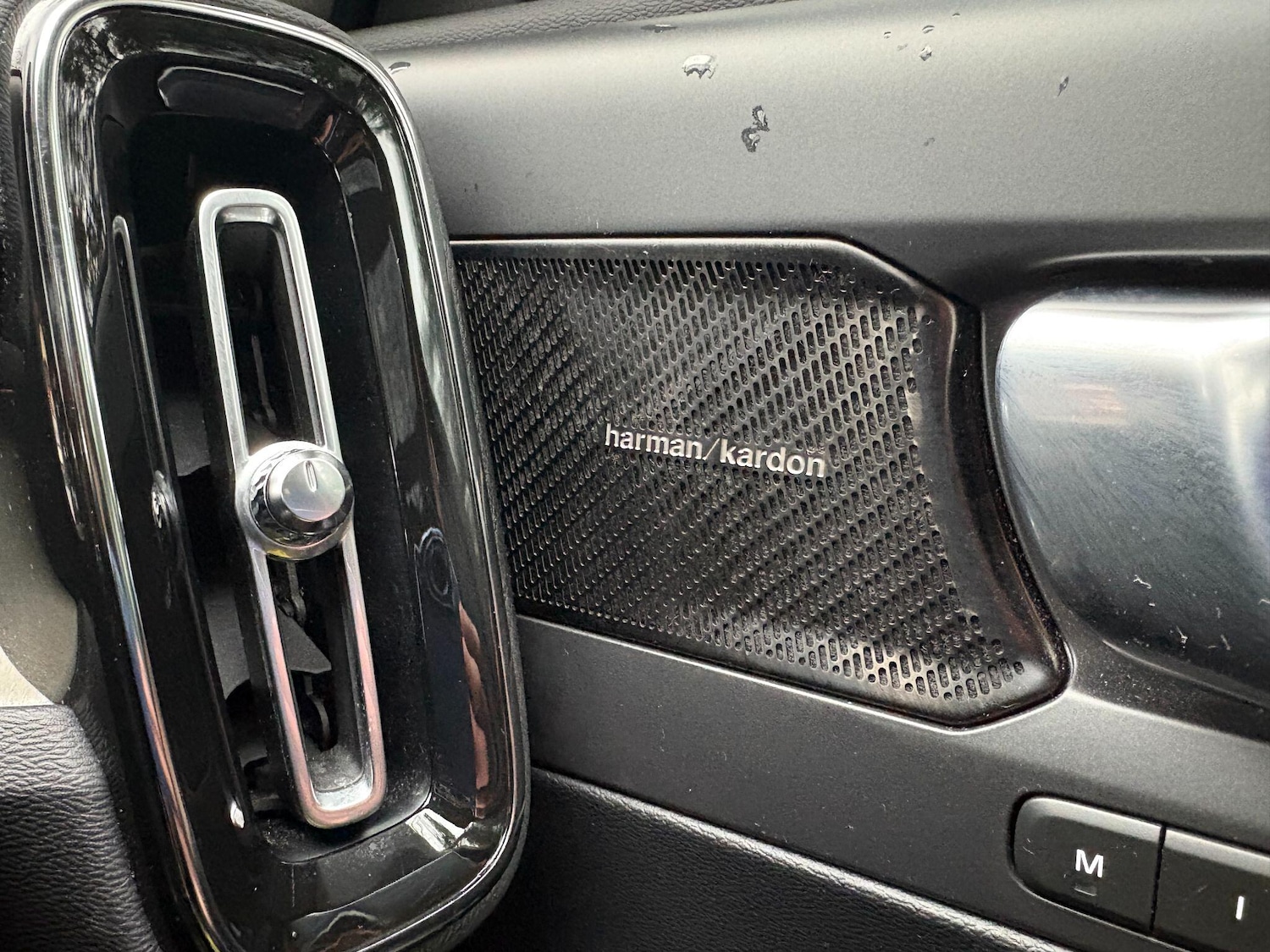 Used Volvo XC40 2019 for sale - 77331861: Photo 31