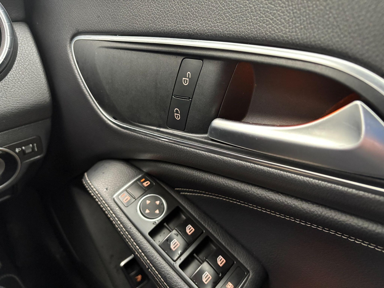 Used Mercedes-Benz CLA 2016 for sale - 76952418: Photo 40