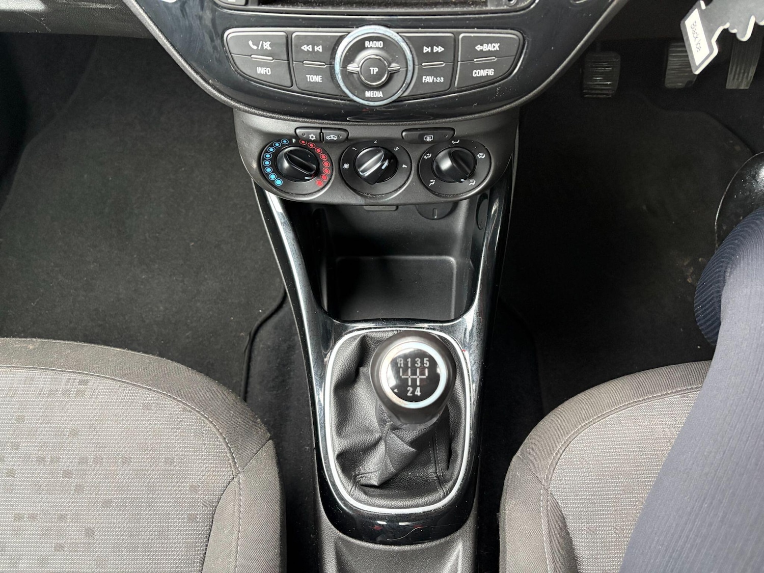 Used Vauxhall ADAM 2015 for sale - 77537758: Photo 31