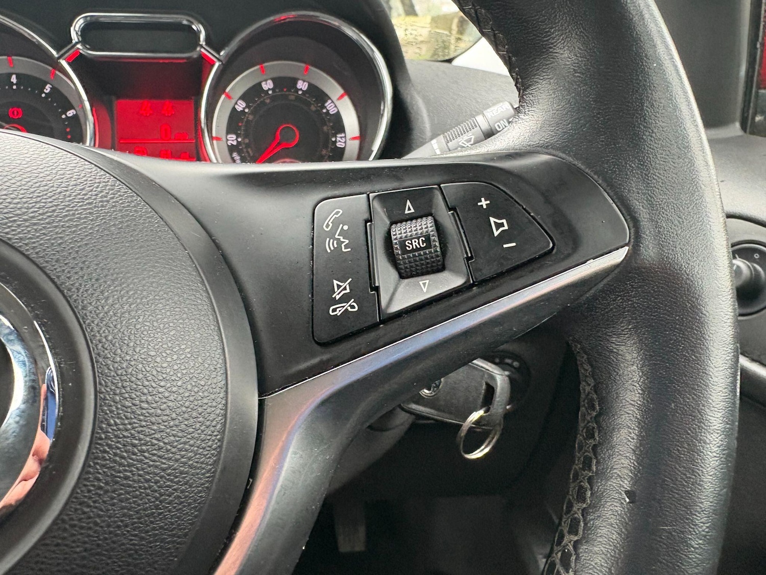 Used Vauxhall ADAM 2015 for sale - 77537758: Photo 34