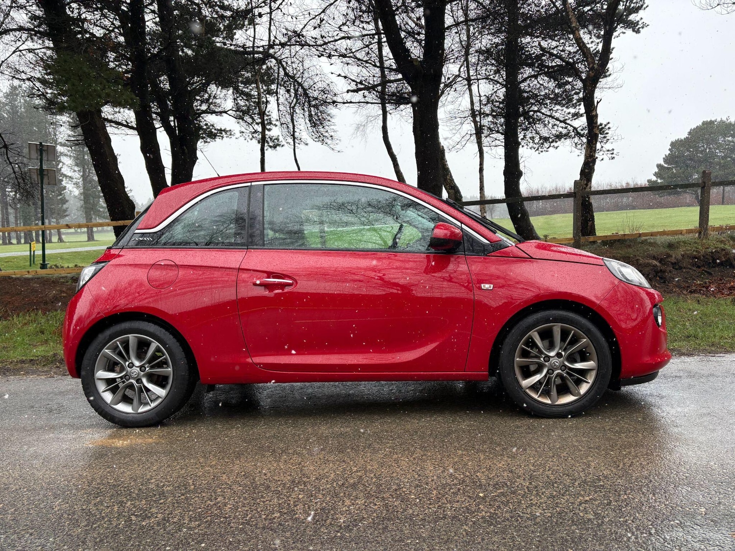 Used Vauxhall ADAM 2015 for sale - 77537758: Photo 4