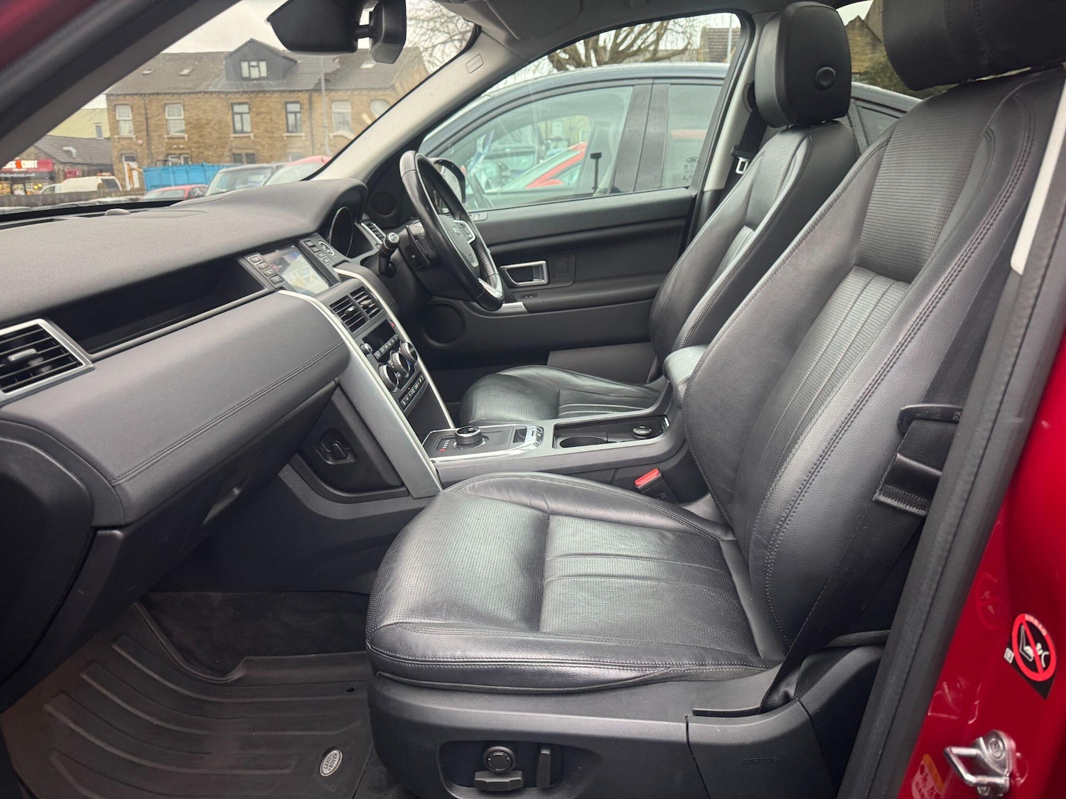 Used Land Rover Discovery Sport 2018 for sale - 76703656: Photo 24