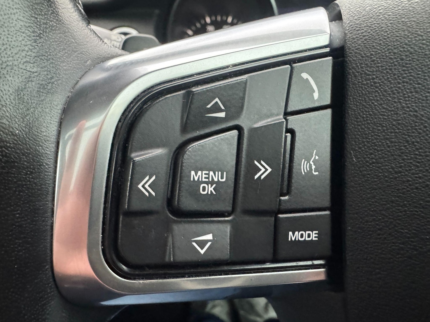 Used Land Rover Discovery Sport 2018 for sale - 76703656: Photo 35