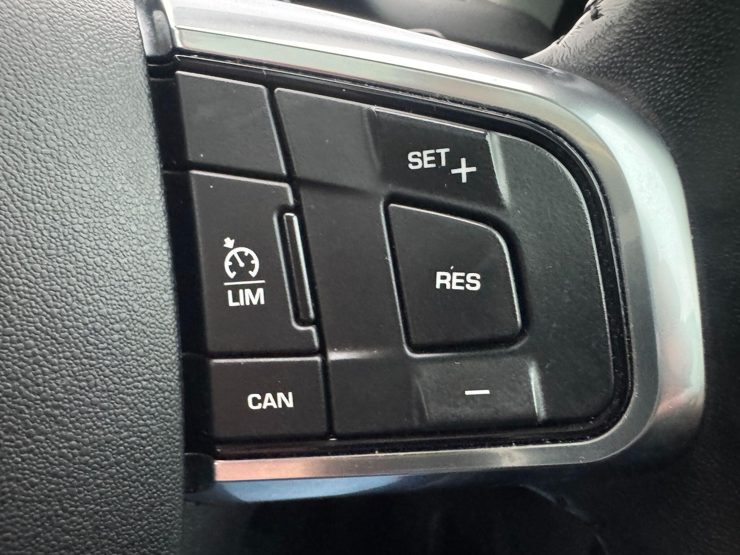 Used Land Rover Discovery Sport 2018 for sale - 76703656: Photo 36