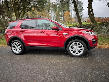 Used Land Rover Discovery Sport 2018 for sale - 76703656: Photo