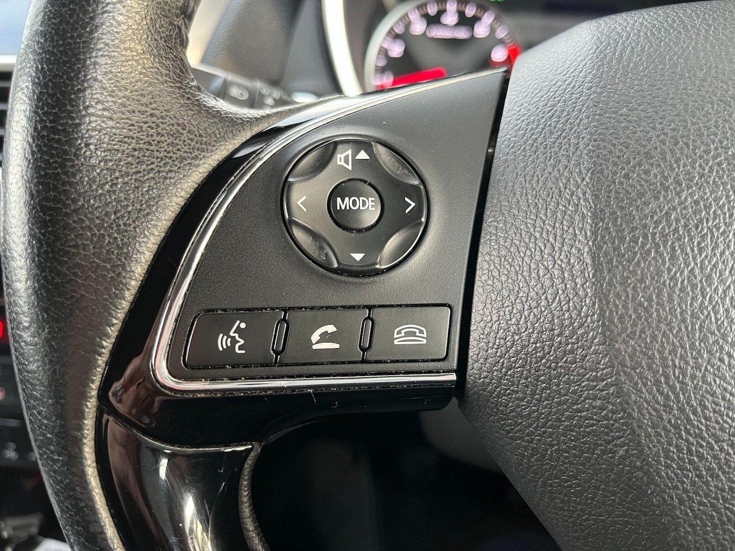 Used Mitsubishi Eclipse Cross 2019 for sale - 76702230: Photo 35