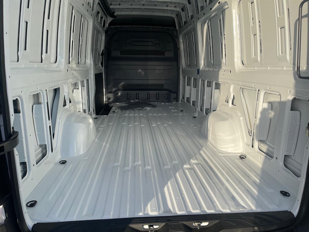 Used Mercedes-Benz Sprinter 2025 for sale - 76908243: Photo 8
