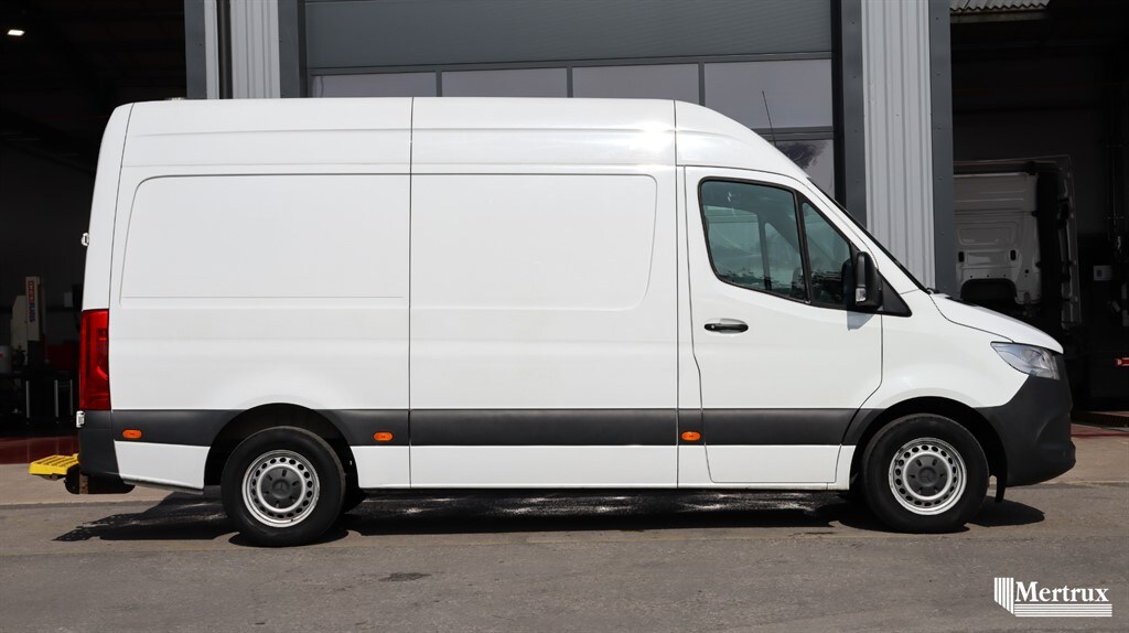 Used Mercedes-Benz Sprinter 2021 for sale - 76415454: Photo 2