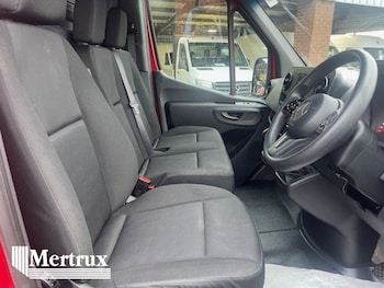 Mercedes-Benz Sprinter feature image