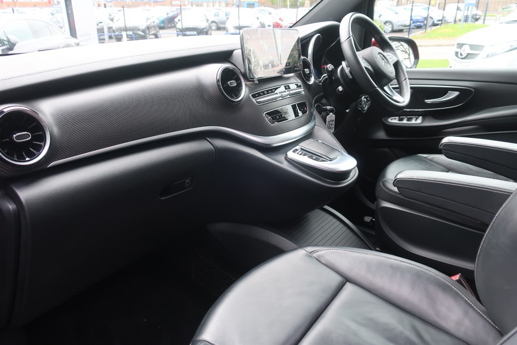 Used Mercedes-Benz V-Class 2023 for sale - 78081505: Photo 28