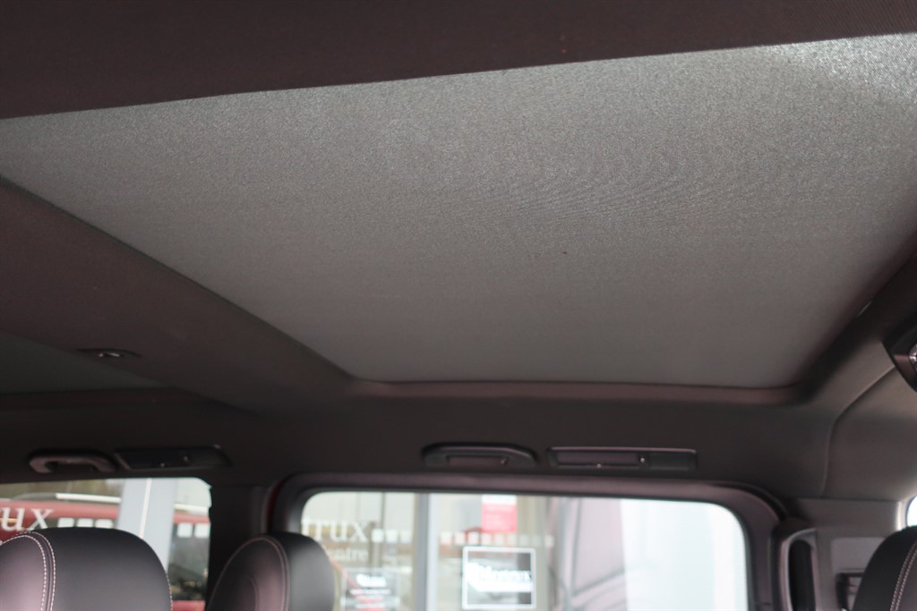 Used Mercedes-Benz V-Class 2023 for sale - 78081505: Photo 31