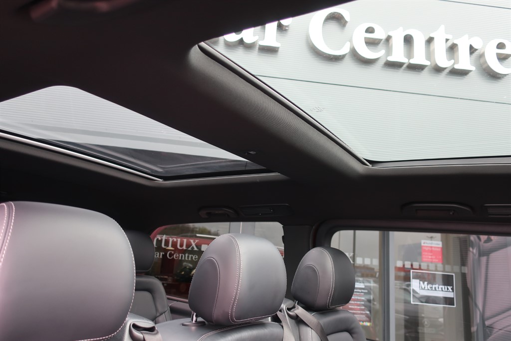 Used Mercedes-Benz V-Class 2023 for sale - 78081505: Photo 32