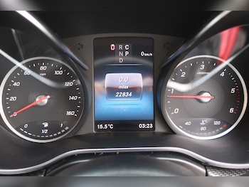 Used Mercedes-Benz V-Class 2023 for sale - 78081505: Photo