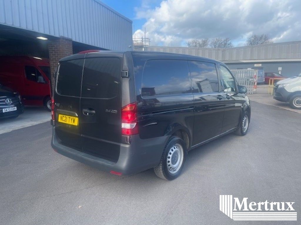 Used Mercedes-Benz Vito 2021 for sale - 77848329: Photo 11