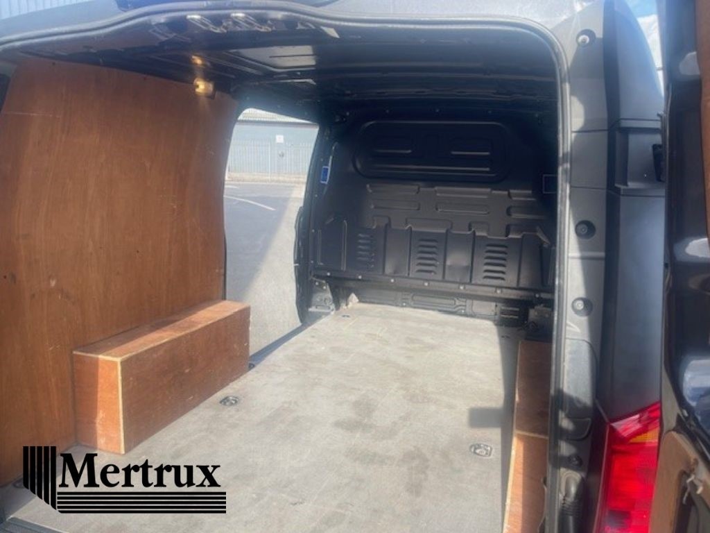 Used Mercedes-Benz Vito 2021 for sale - 77848329: Photo 12